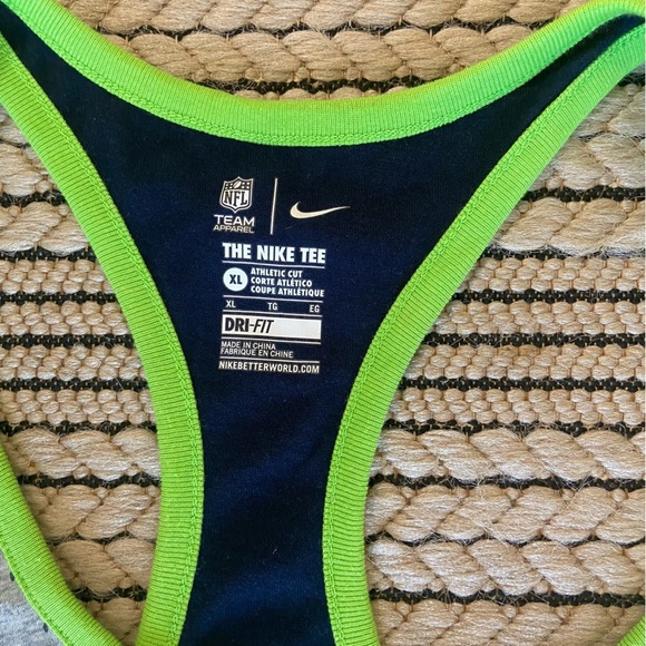 Nike NFL Team Apparel Women’s Seattle Seahawks Racerback Tank Size XL 12th Man - Picture 5 of 7